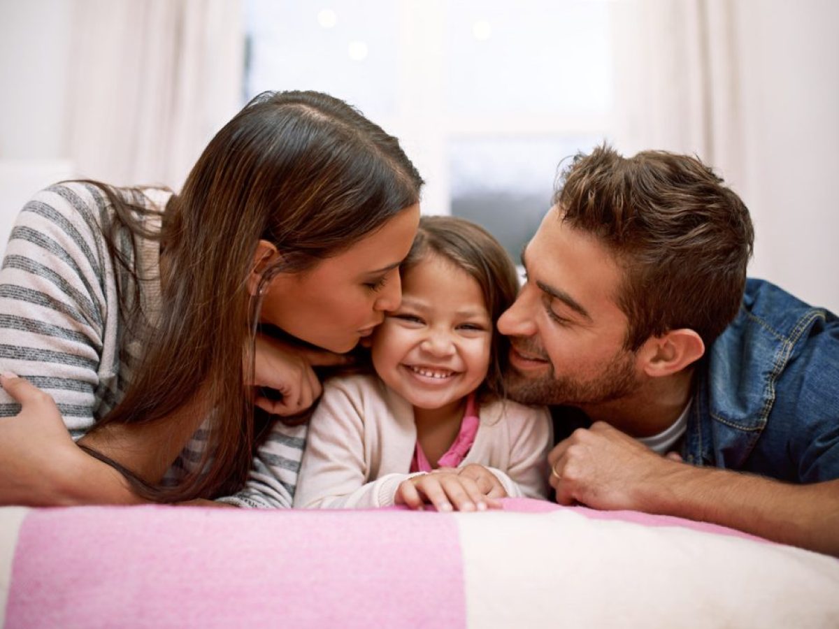 Άνευ όρων αγάπη: 10 απρόσμενοι τρόποι που το παιδί σας χρειάζεται να τη δείχνετε