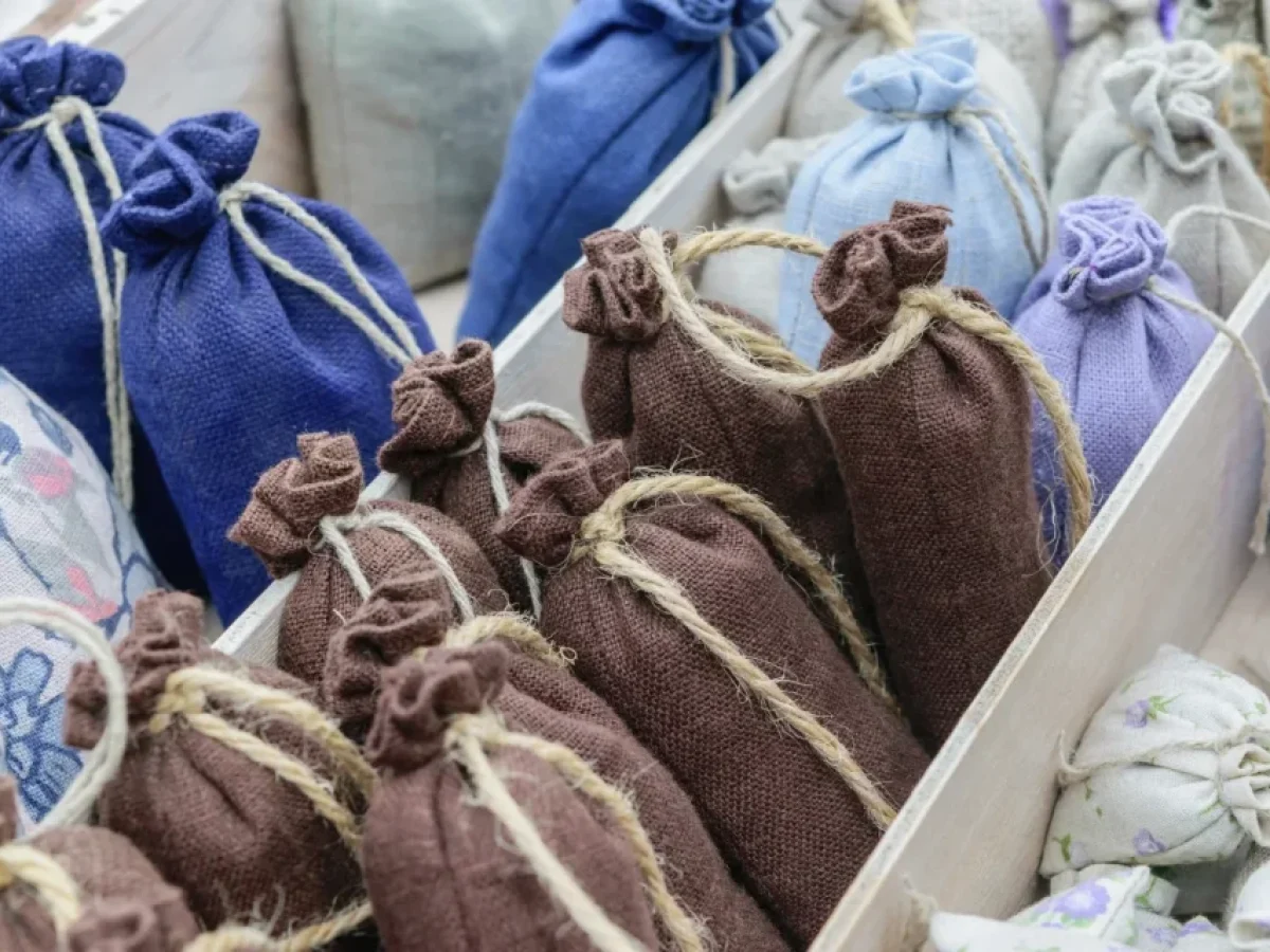 Φτιάξτε αρωματικά πουγκάκια για τις ντουλάπες σας με 3 μόνο υλικά