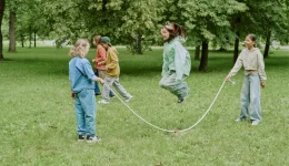 giati-olo-ke-perissotera-koritsia