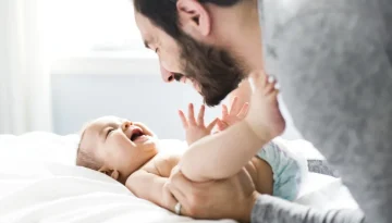 Η νέα εποχή της πατρότητας: Μπαμπάδες του σήμερα, μπαμπάδες με επίγνωση