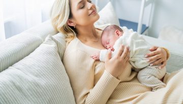 Νεογέννητο: Πόσο διαρκεί αυτό το κρίσιμο στάδιο; Ποια είναι τα ορόσημα;