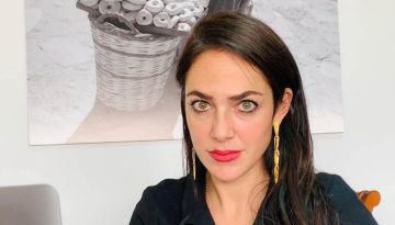 «Νταντάδες της Γειτονιάς»: Ανοίγουν άμεσα οι αιτήσεις – Voucher έως 500€ για τους γονείς