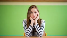 Αrnitikes-skepsis-ta-2-simadia