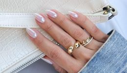 Iced-nails-to-stil-manikiour