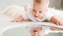 Mirror-play-to-pechnidi-pou