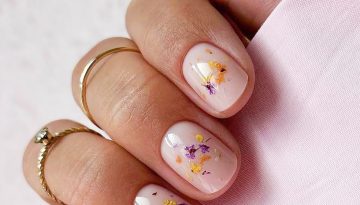 Princess nails: Η τάση που συνδυάζει το κοντό μήκος με τα μίνιμαλ σχέδια στα νύχια
