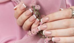 ta-nail-designs-pou-axizi