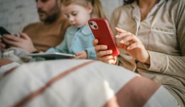 phone-zombies-1