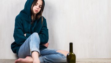 &Tau;&omicron; &pi;&omicron;&lambda;ύ &alpha;&lambda;&kappa;&omicron;ό&lambda; &sigma;&tau;&eta;&nu; &epsilon;&phi;&eta;&beta;&epsilon;ί&alpha; &alpha;&phi;ή&nu;&epsilon;&iota; &laquo;&sigma;&eta;&mu;ά&delta;&iota;&alpha;&raquo; &sigma;&tau;&omicron;&nu; &epsilon;&gamma;&kappa;έ&phi;&alpha;&lambda;&omicron;